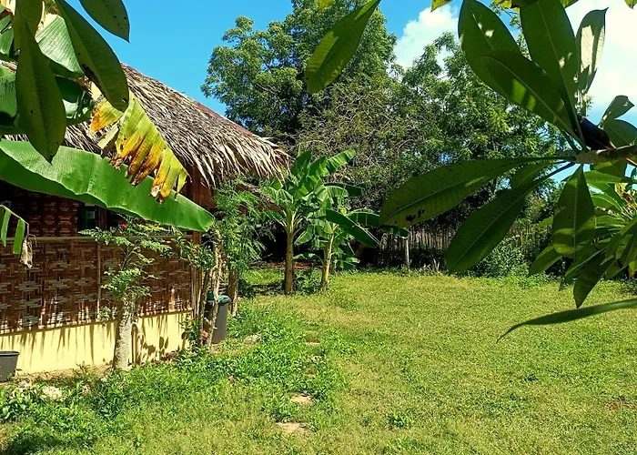 Michael's Native Farm stay